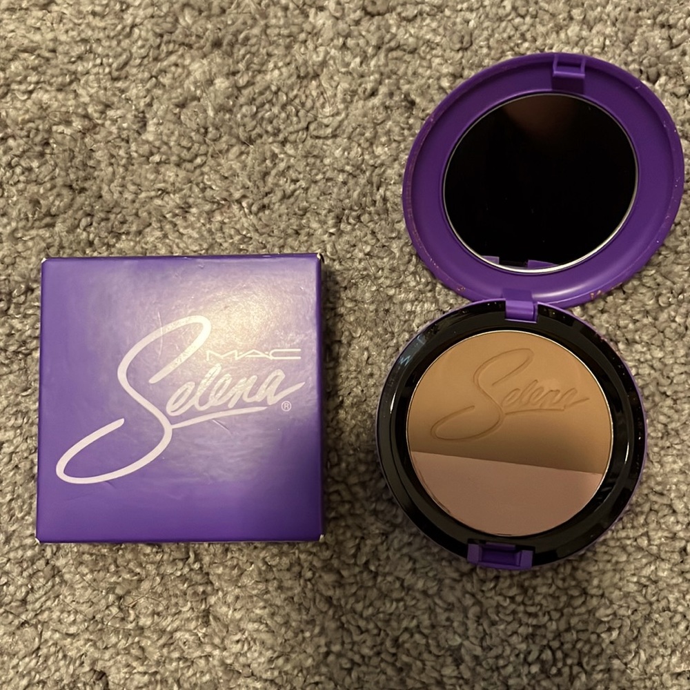 MAC Cosmetics Selena Collector Techno Cumbia Blush Duo